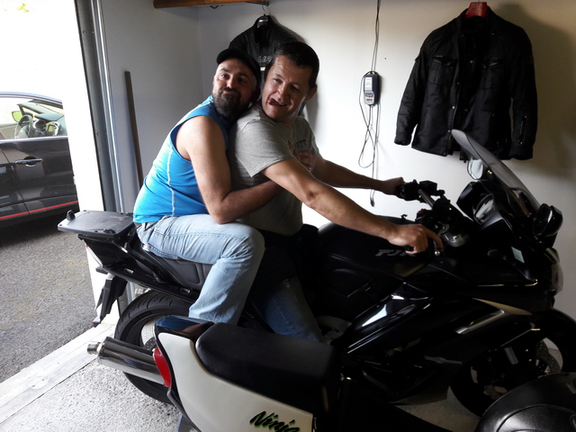 Des Chippendales en FJR Des Chippendales en FJR